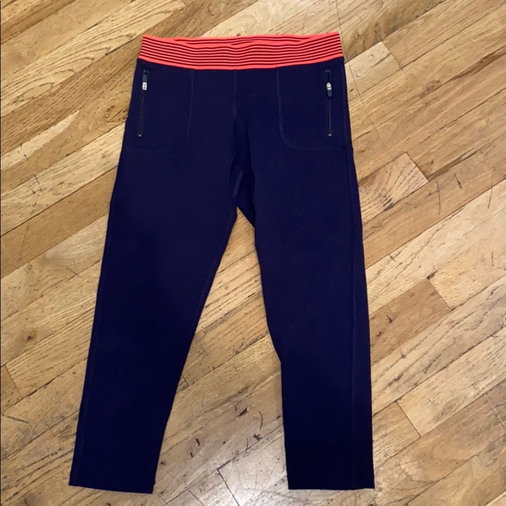 Lorna Jane Navy Blue 7/8 crop tights size small